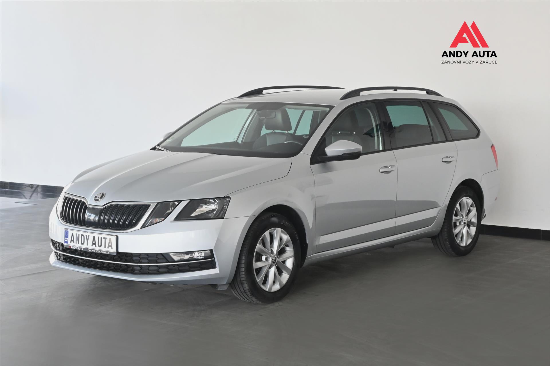 koda Octavia 2,0 TDi 110kW DSG *Style* Zruka a 5 let