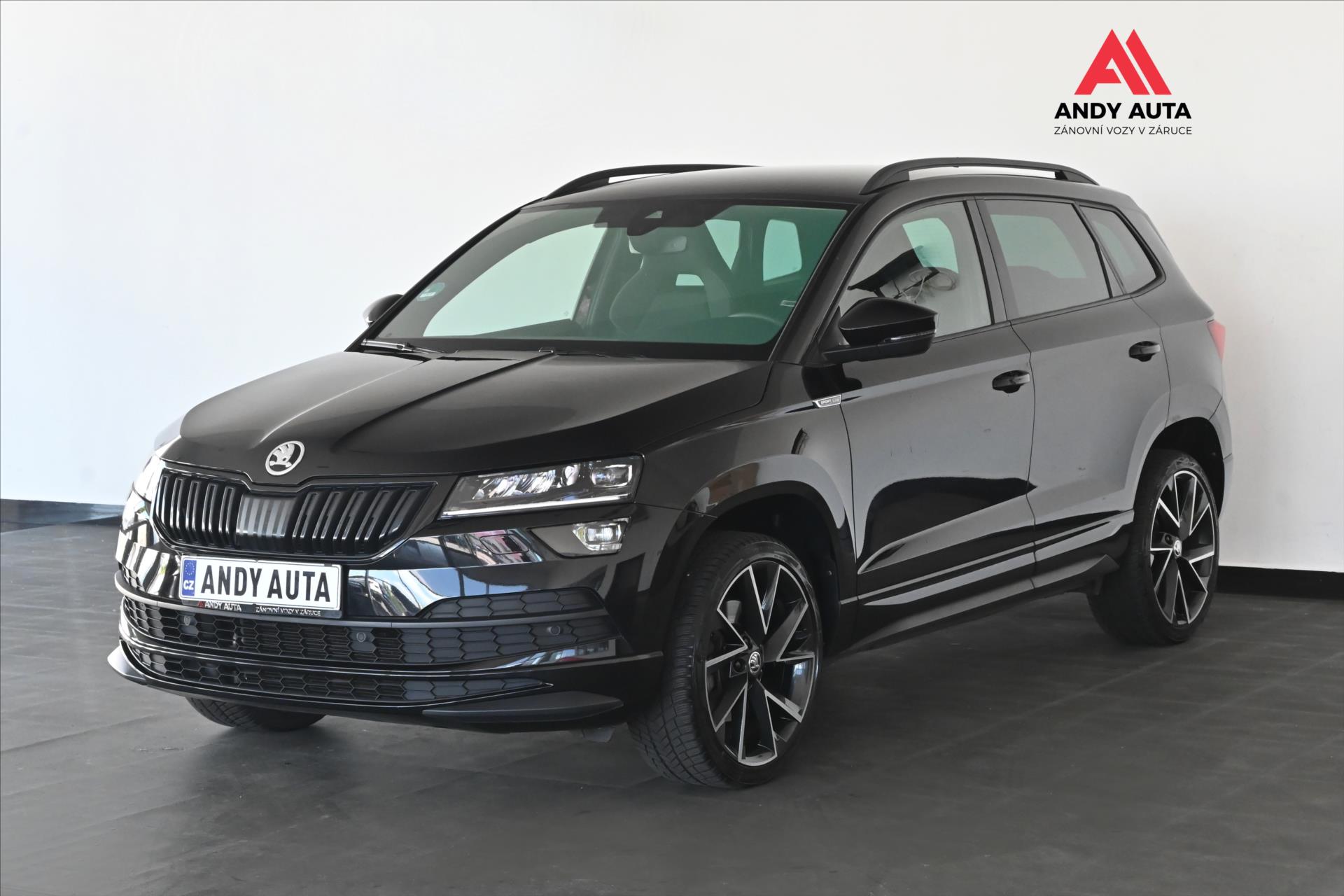 koda Karoq 1,5 TSI 110 kW DSG SPORT-LINE Zruka a 5 let