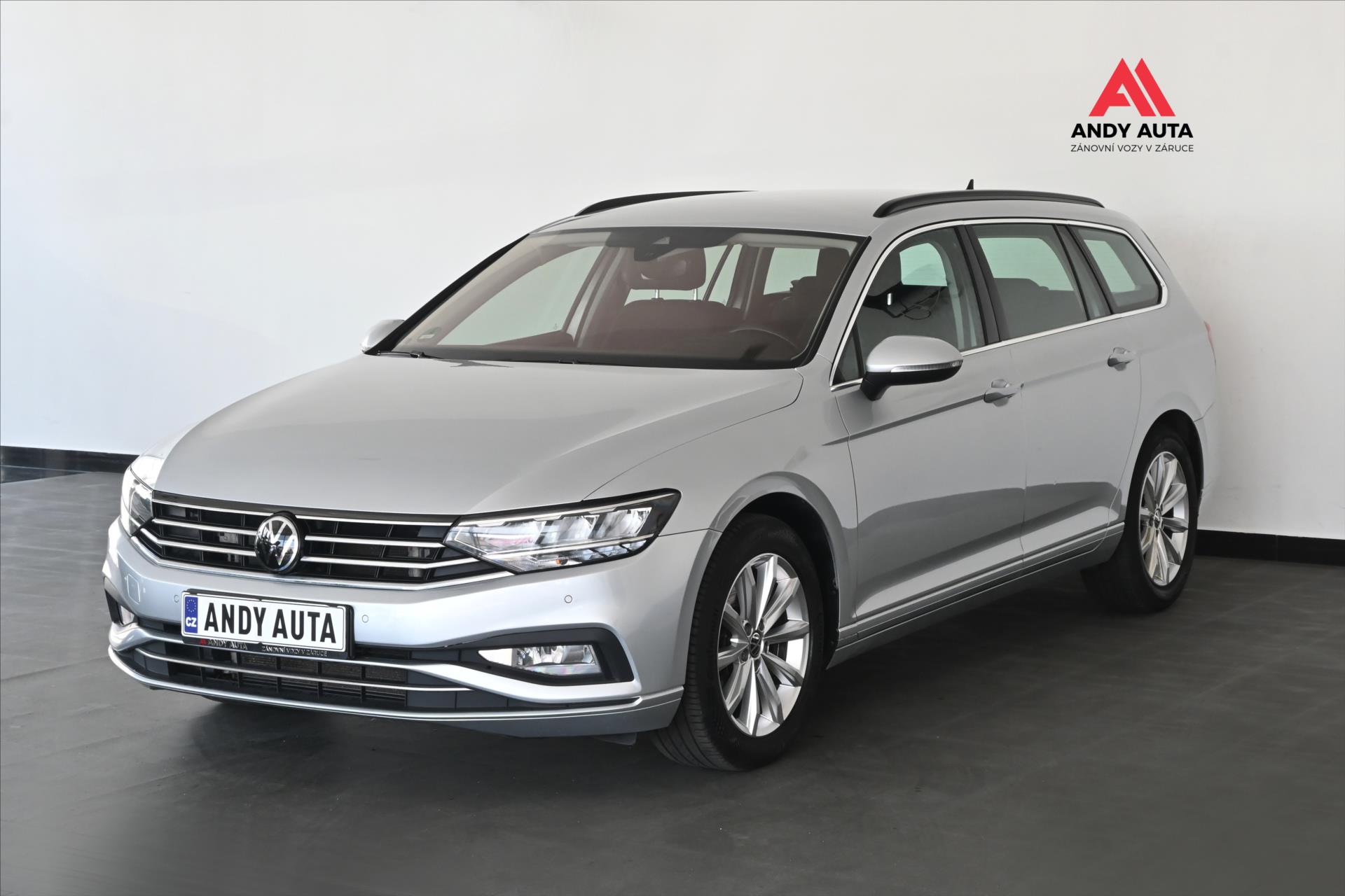 Volkswagen Passat 2,0 TDI 110 kW DSG BUSINESS Zruka a 5 let
