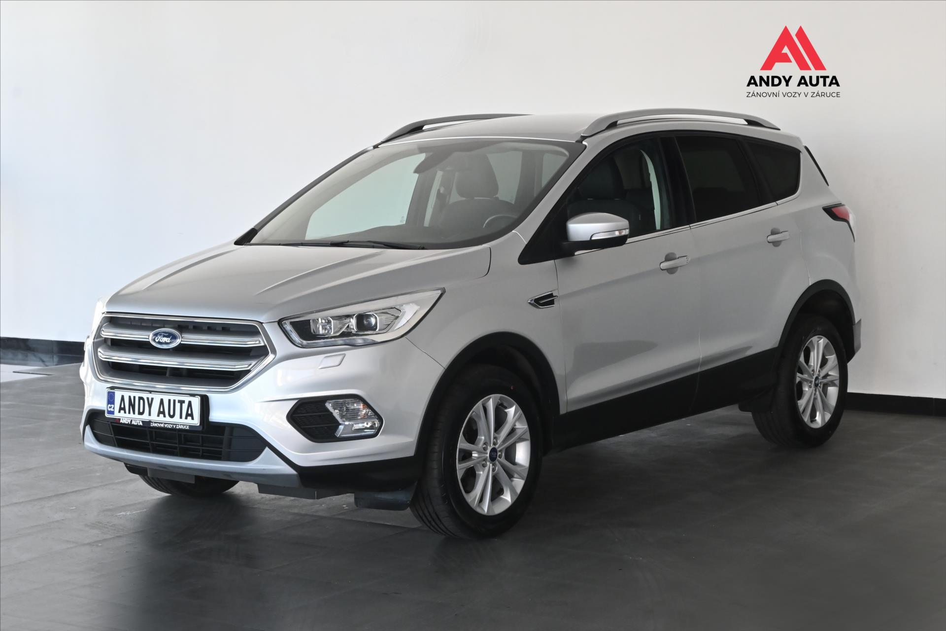 Ford Kuga 2,0 TDCi 132kW AWD *Titanium* Zruka a 5 let