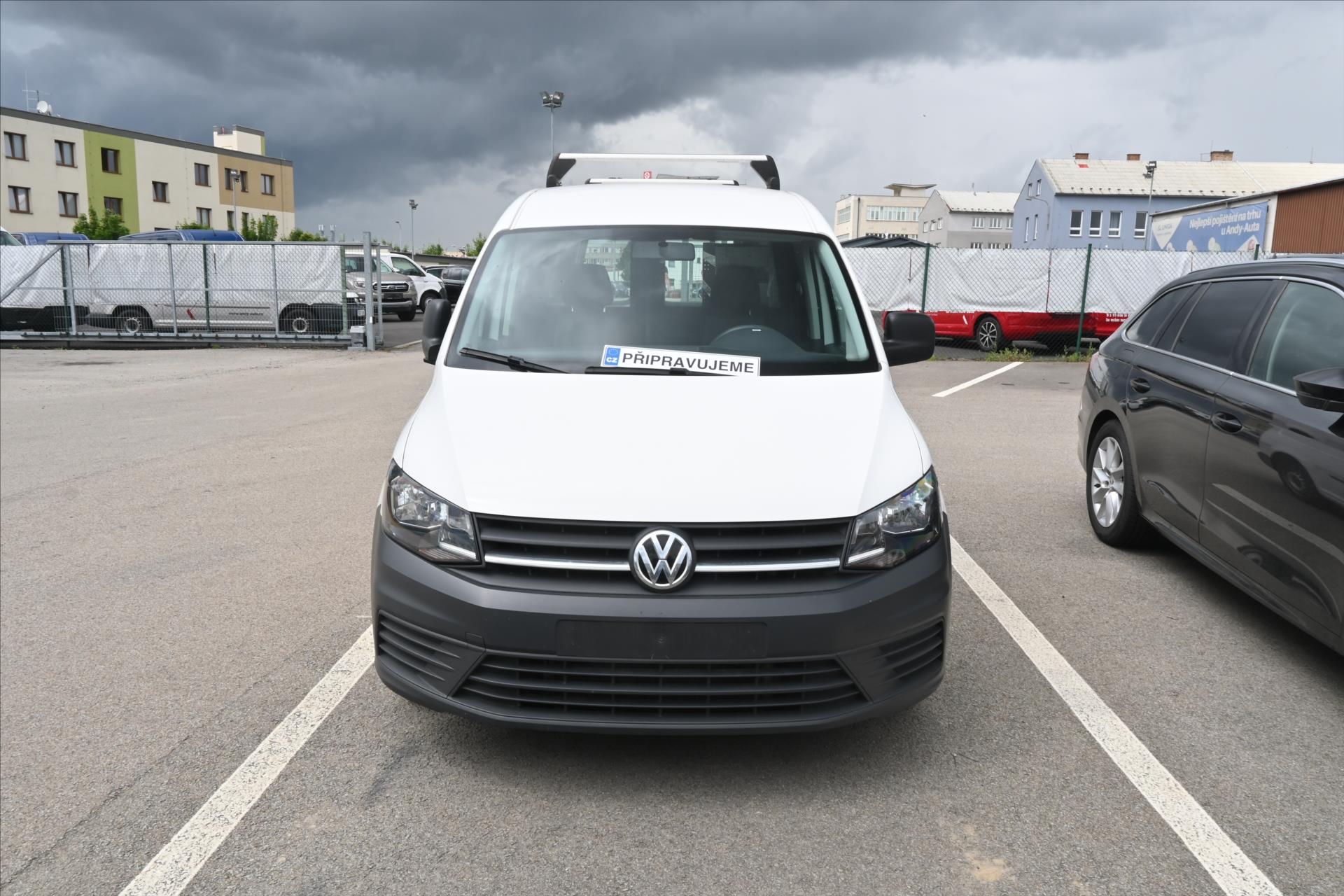 Volkswagen Caddy 2,0 TDi 75kW MAXI BASIC VZ PIPRAVUJEME K PRODEJI