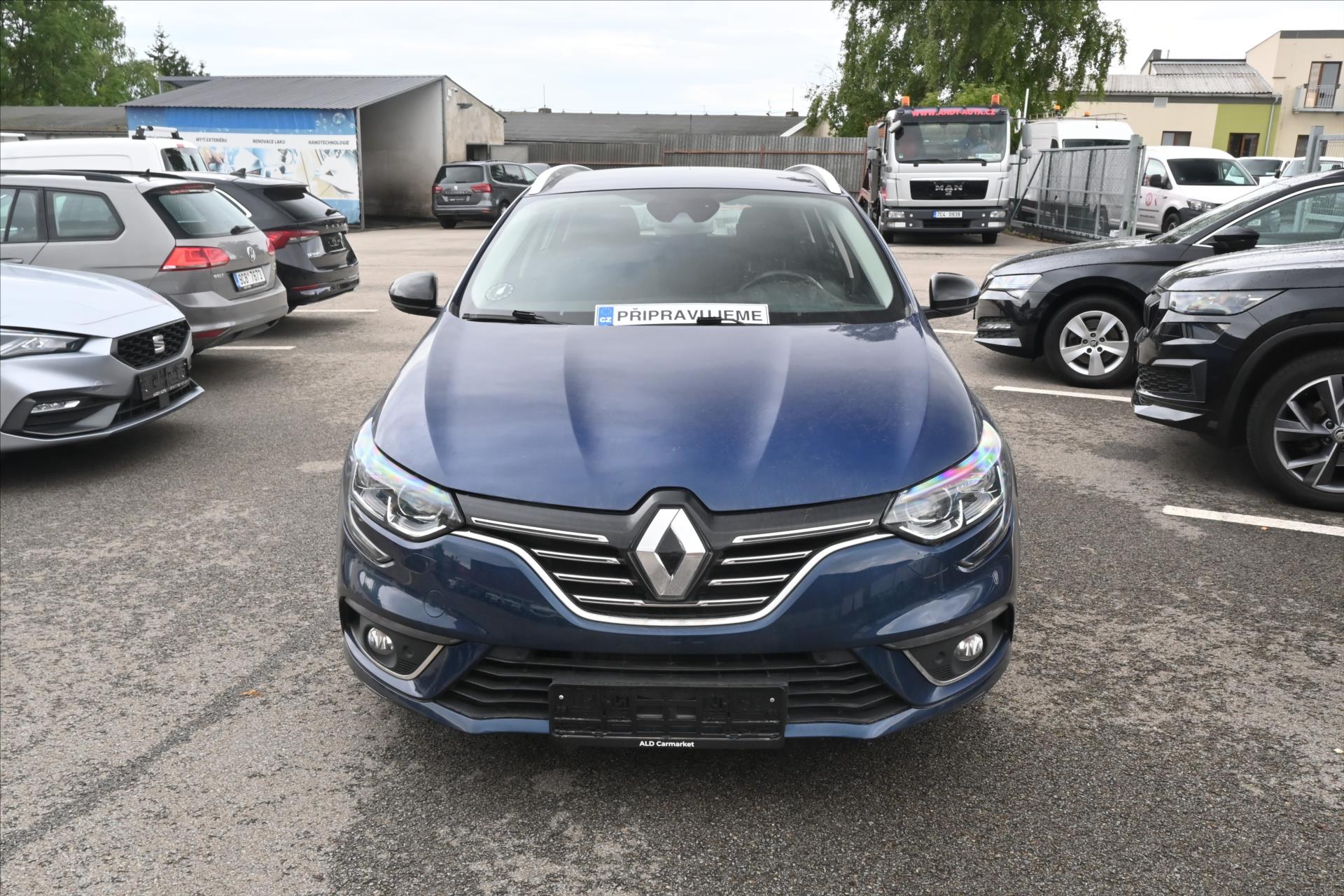 Renault Mgane 1,3 TCe 103kW LIMITED VZ PIPRAVUJEME K PRODEJI