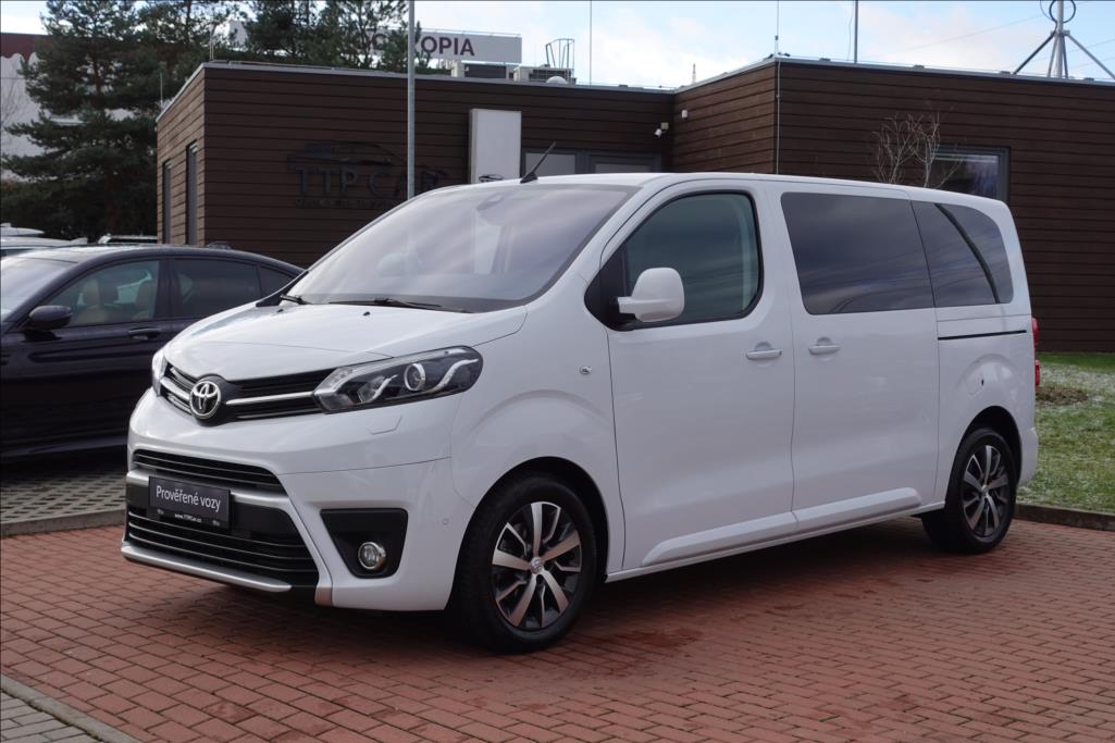 Toyota ProAce Verso 2,0 D-4D  Family Comfort NAVI L1 8S