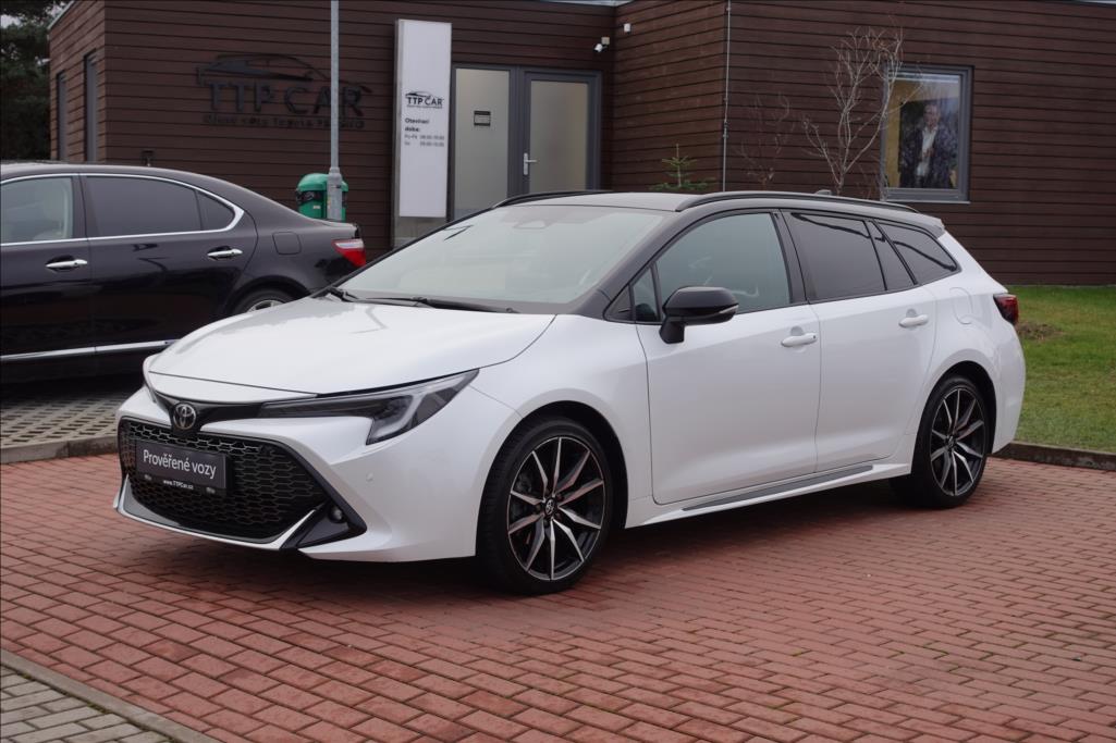 Toyota Corolla 1,8 HSD  GR Sport Dynamic