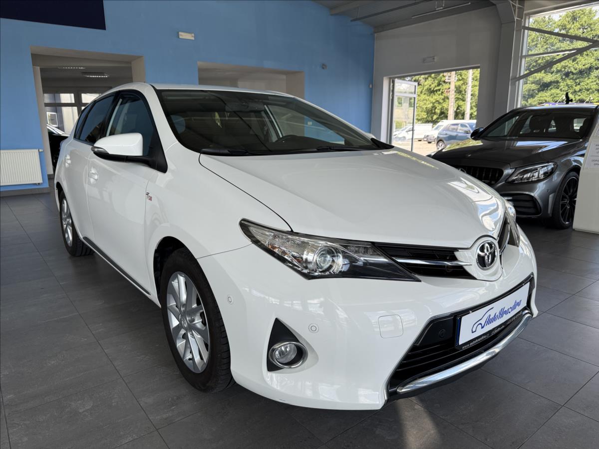 Toyota Auris 1,6 97kW,PVOD R