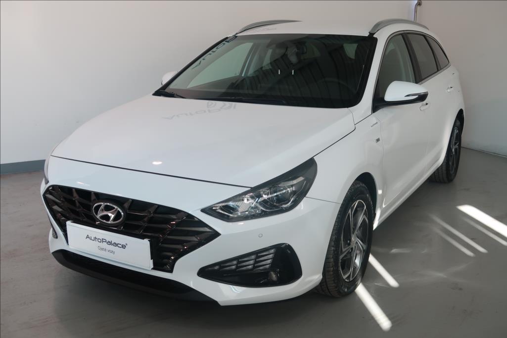 Hyundai i30 1,5 T-GDI Mild Hyb Smart kombi
