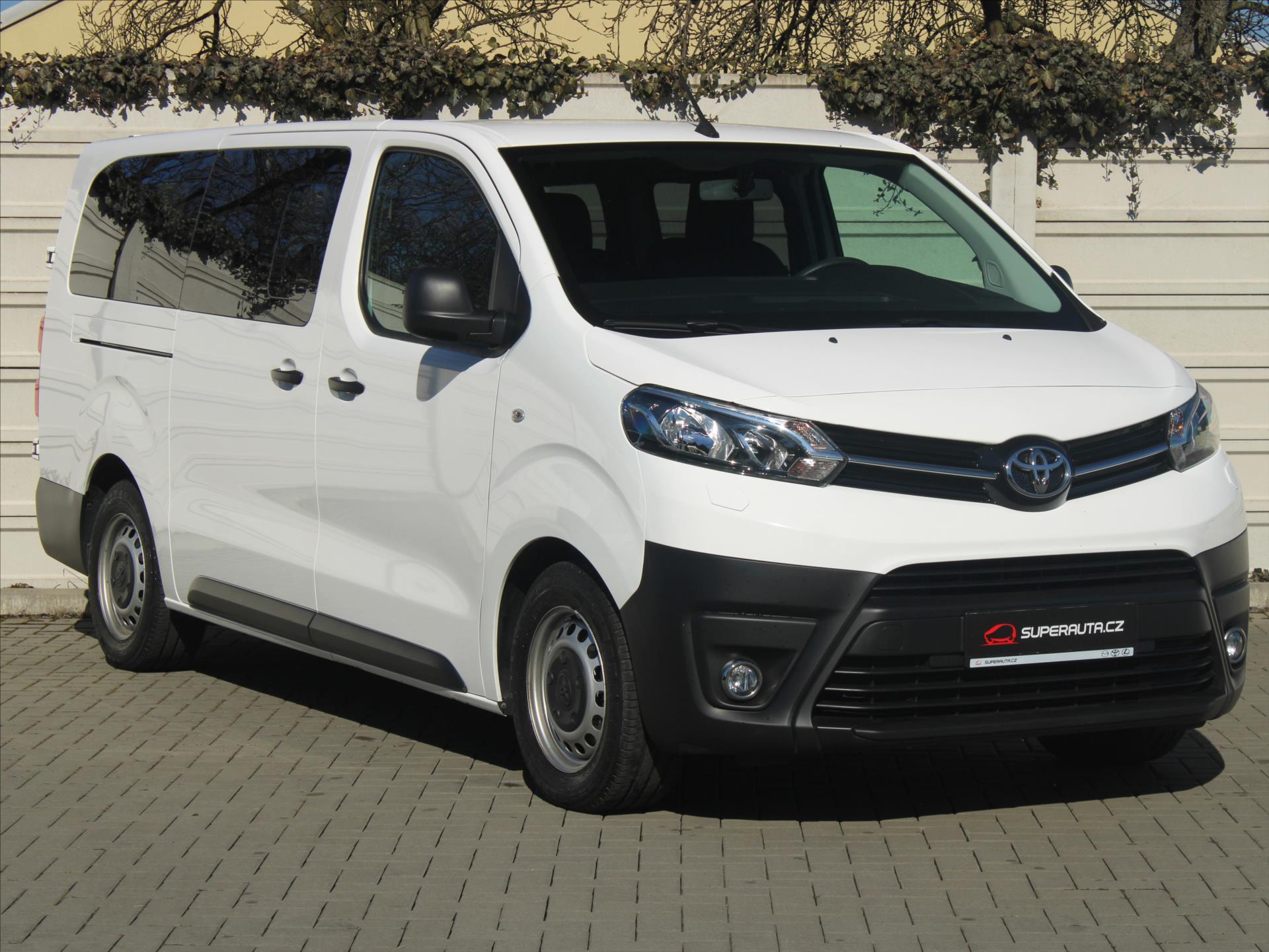 Toyota ProAce 2,0 D-4D 9mst L2 Tov.Zruka R 1.maj  Kombi Paket Professional