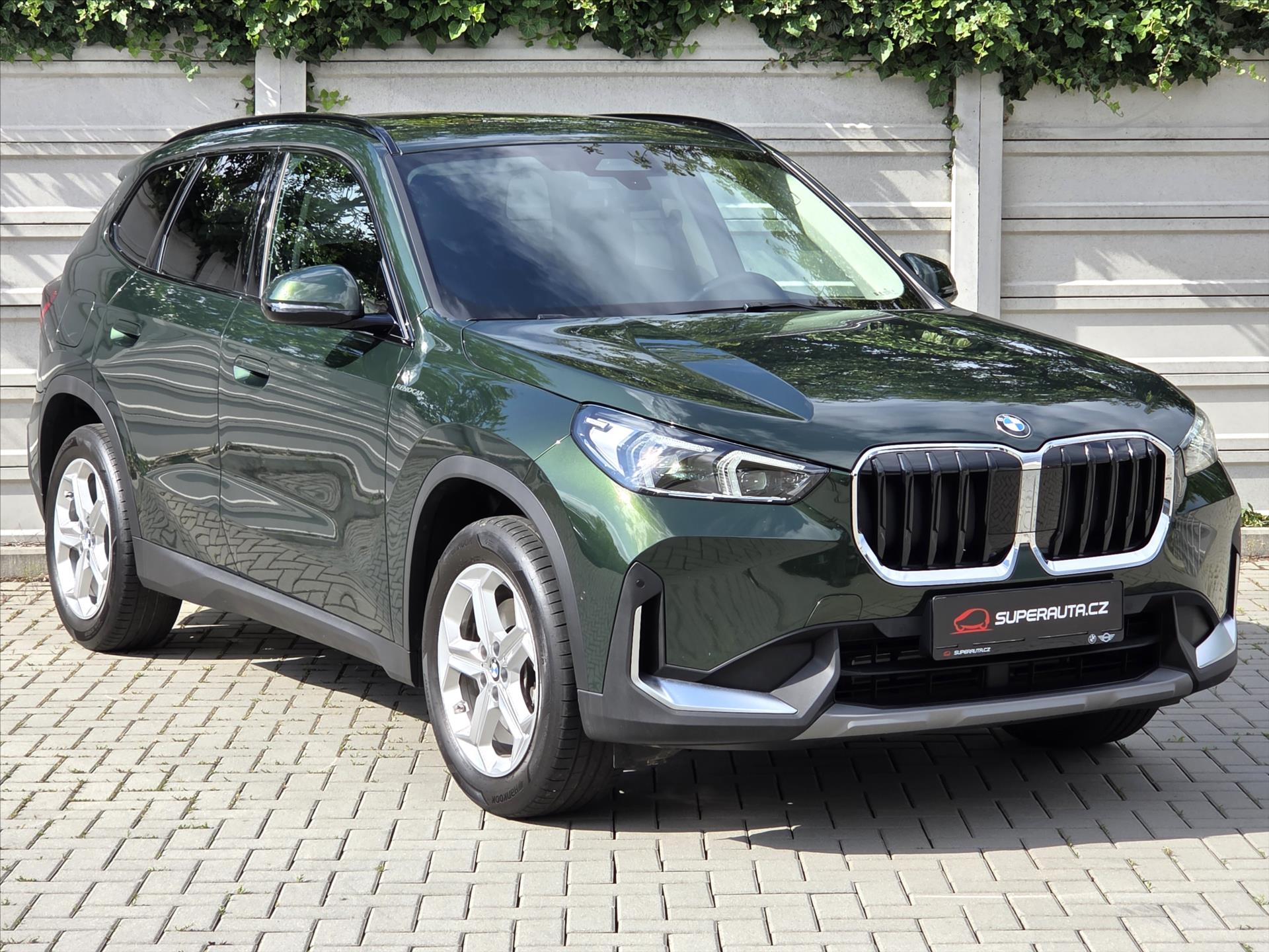 BMW X1 1,5 sDrive20i MHEV Premium R 1.maj 12V sDrive20i MHEV 7DCT Premium U1
