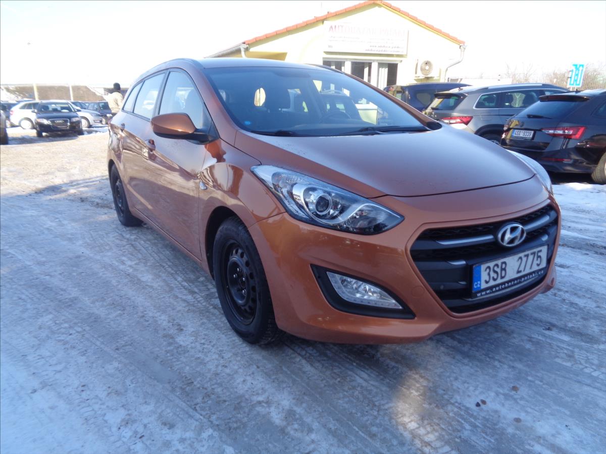 Hyundai i30 1,6 i CVVT Trikolor kombi