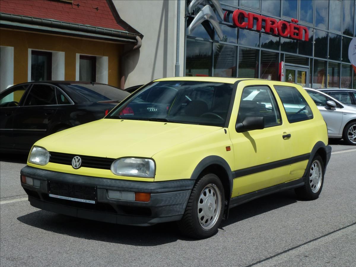 Volkswagen Golf 2,0 Special GTi SERVISNÍ KNÍŽKA 3 GT