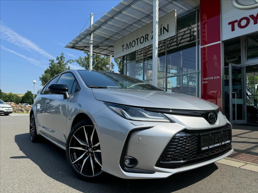 Toyota Corolla 1,8 GR sport + Dynamic