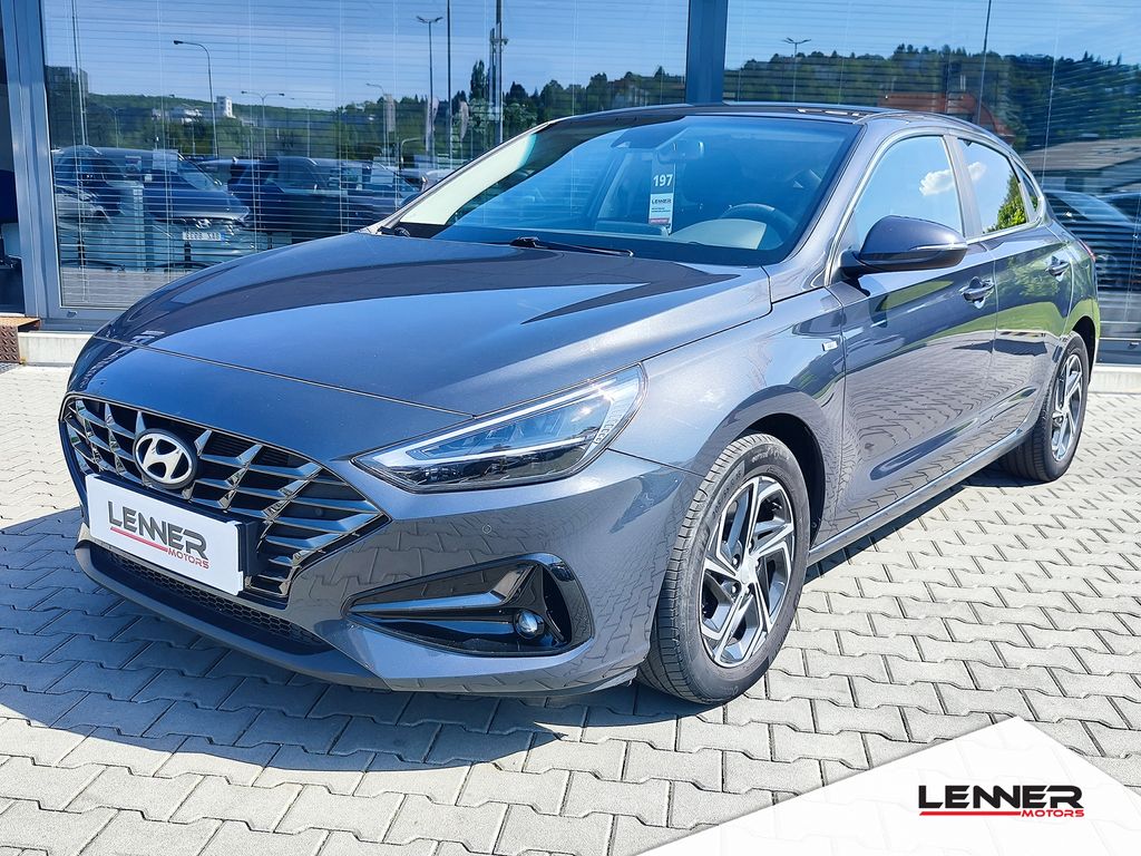 Hyundai i30 1.5 T-GDI/117kW Smart DCT MHEV