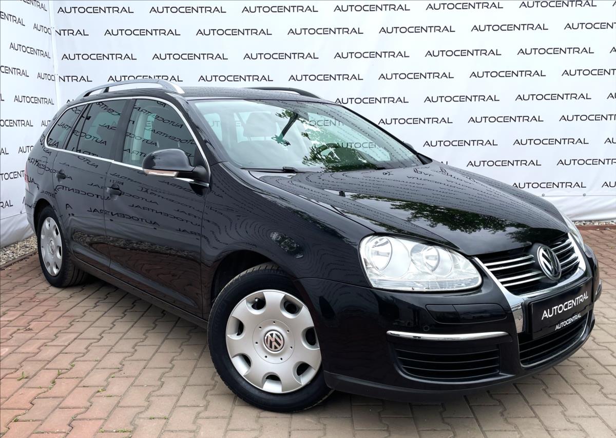 Volkswagen Golf 1,4 TSi Var. 90kW po servisu