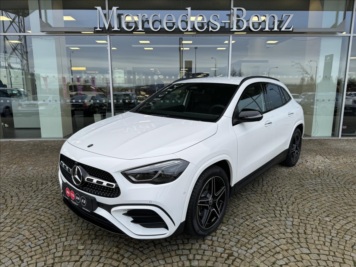 Mercedes-Benz GLA GLA 200d 4M AMG paket