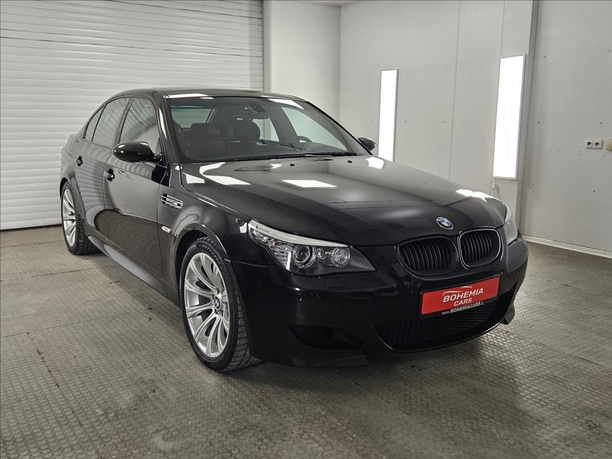 BMW M5 5,0 M5  e60 V10 SERVIS