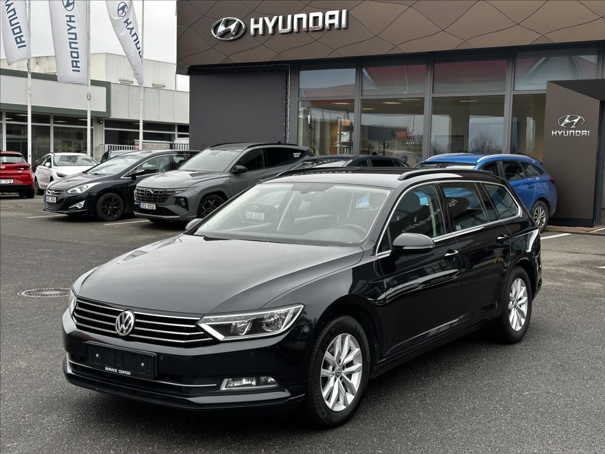 Volkswagen Passat 1,8 HIGHLINE, DSG, VYHVAN SKLO