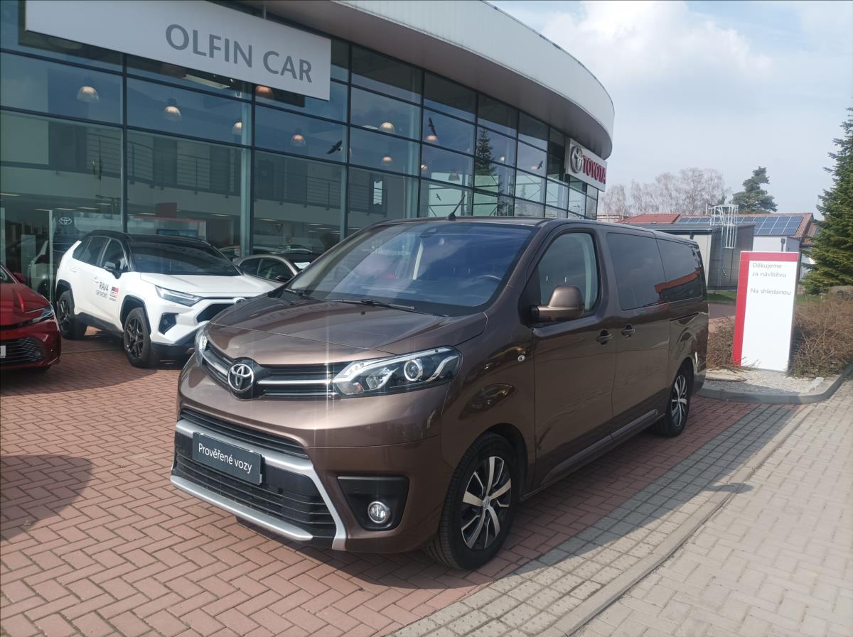 Toyota ProAce 2,0 VIP 2.0D180 8AT L2 Webasto