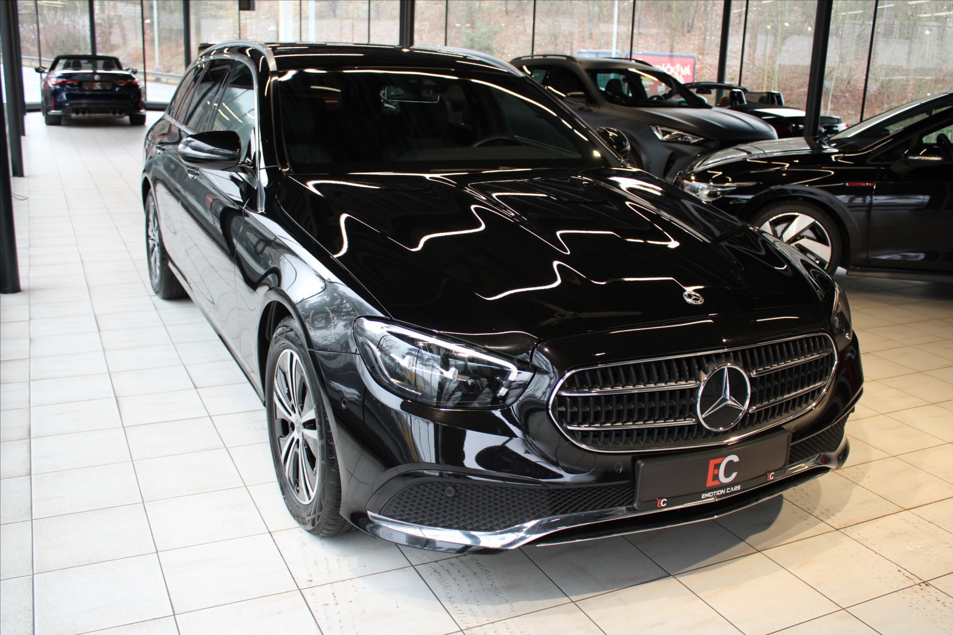Mercedes-Benz Tdy E 220 d 4MATIC kombi 9G Avantgarde