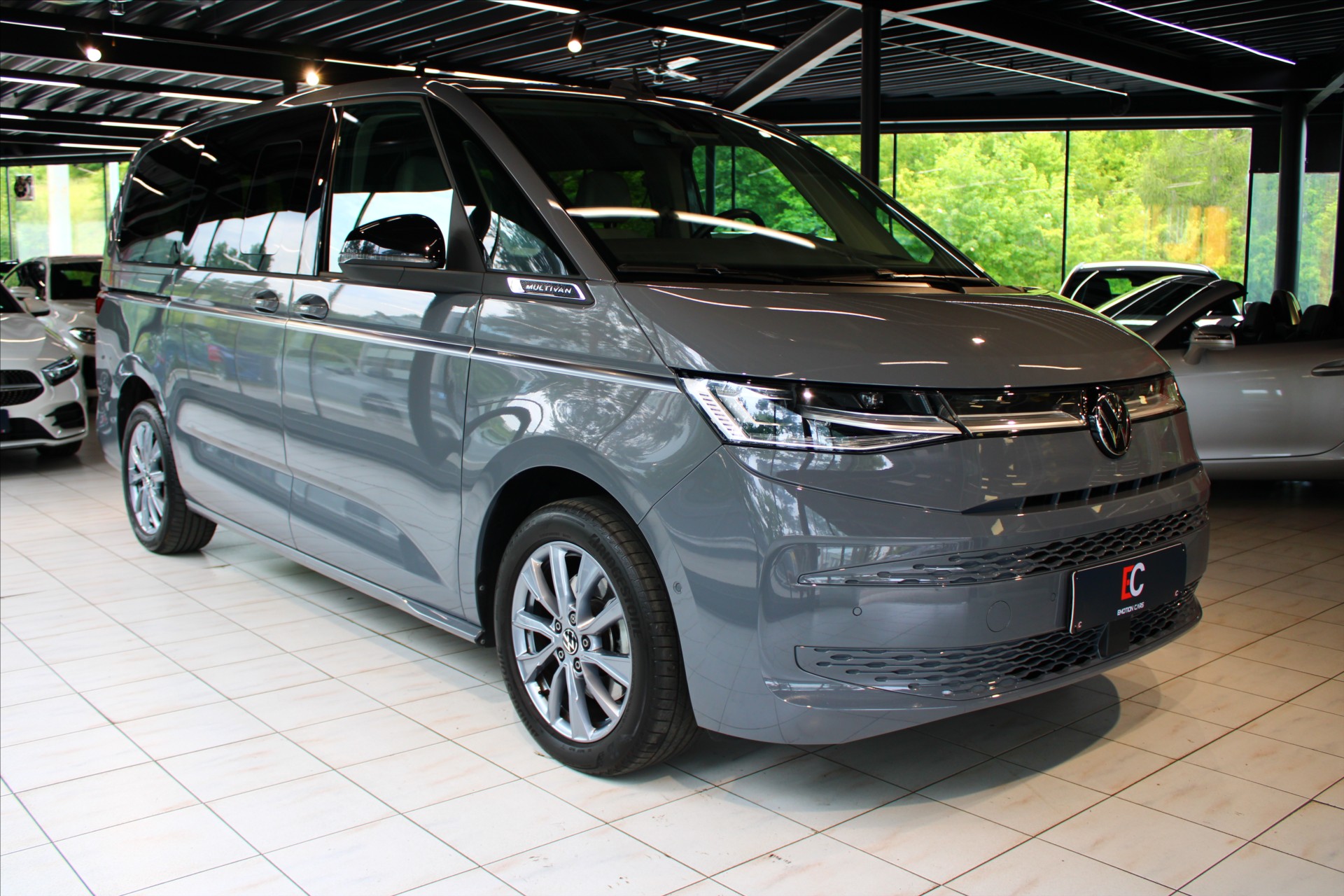 Volkswagen Multivan Style Long DSG ACC / IQ.l / 3zone
