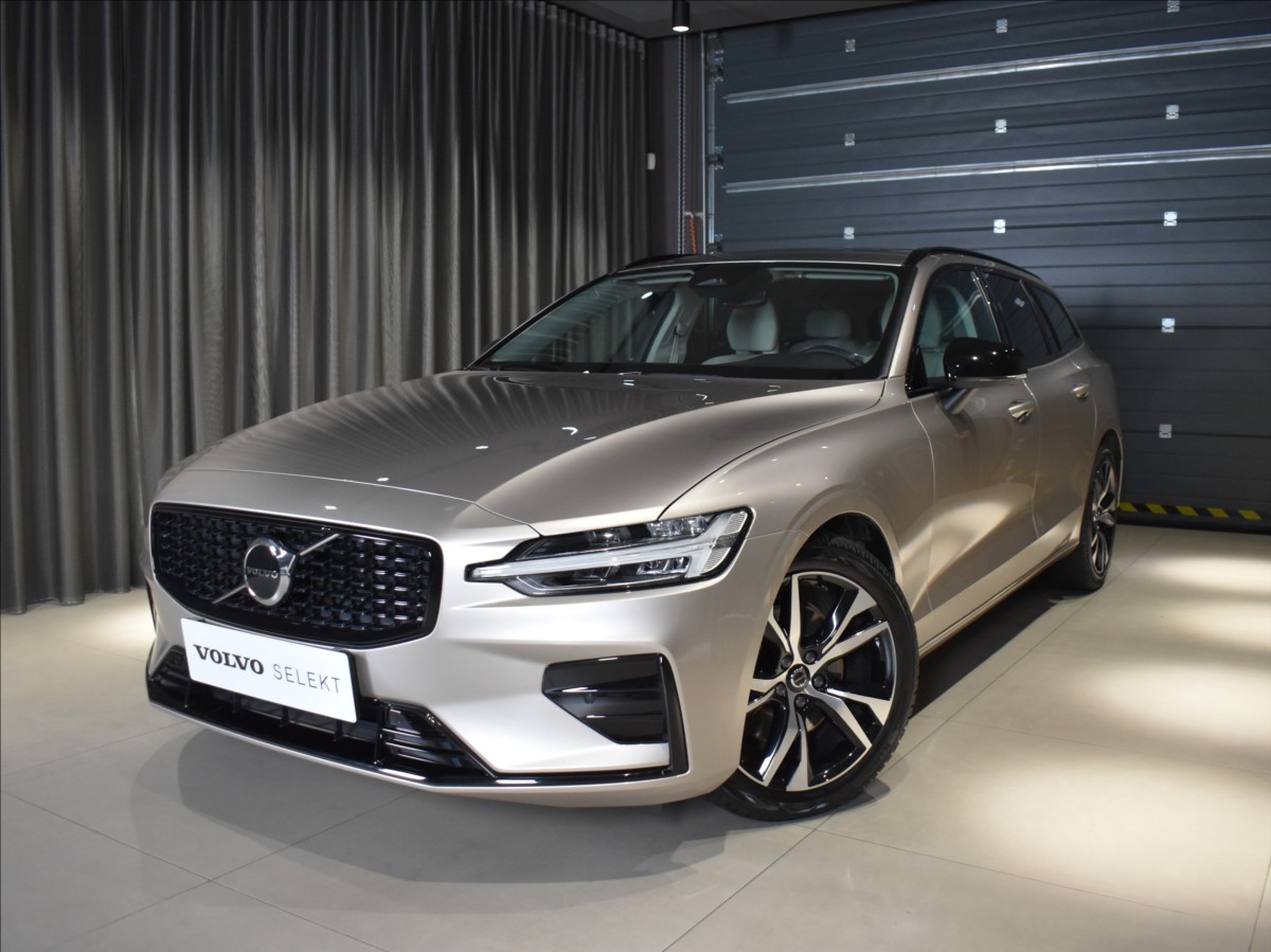 Volvo V60 2,0 B4 Plus Dark DCT
