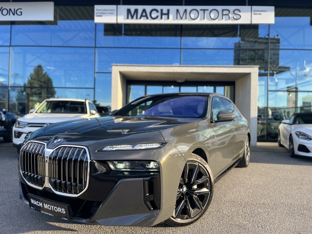 BMW ada 7 40d, zruka 3 roky, TV, TOP