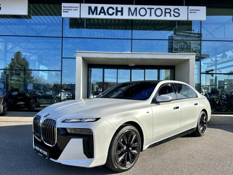 BMW ada 7 740d xDrive Zruka TOP