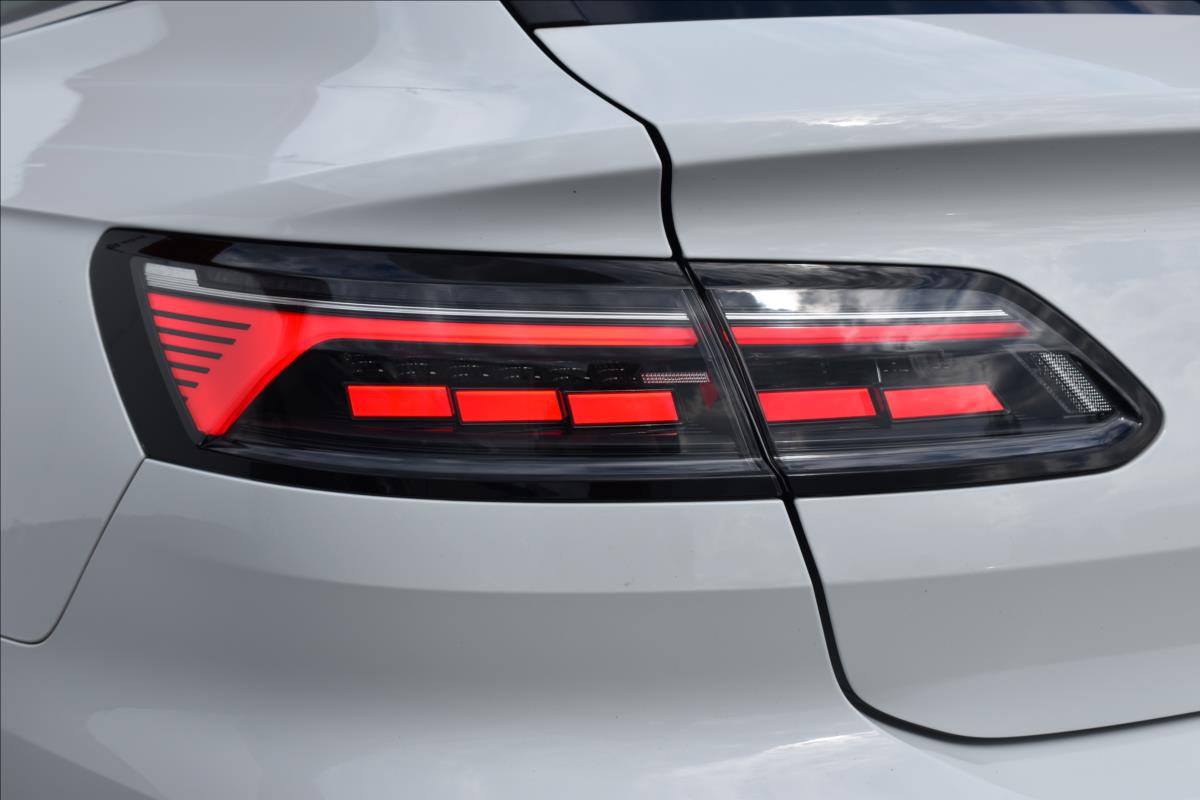 Volkswagen Arteon Shooting Brake 2,0 TDi  DSG R-Line Virtual LED ACC - 9