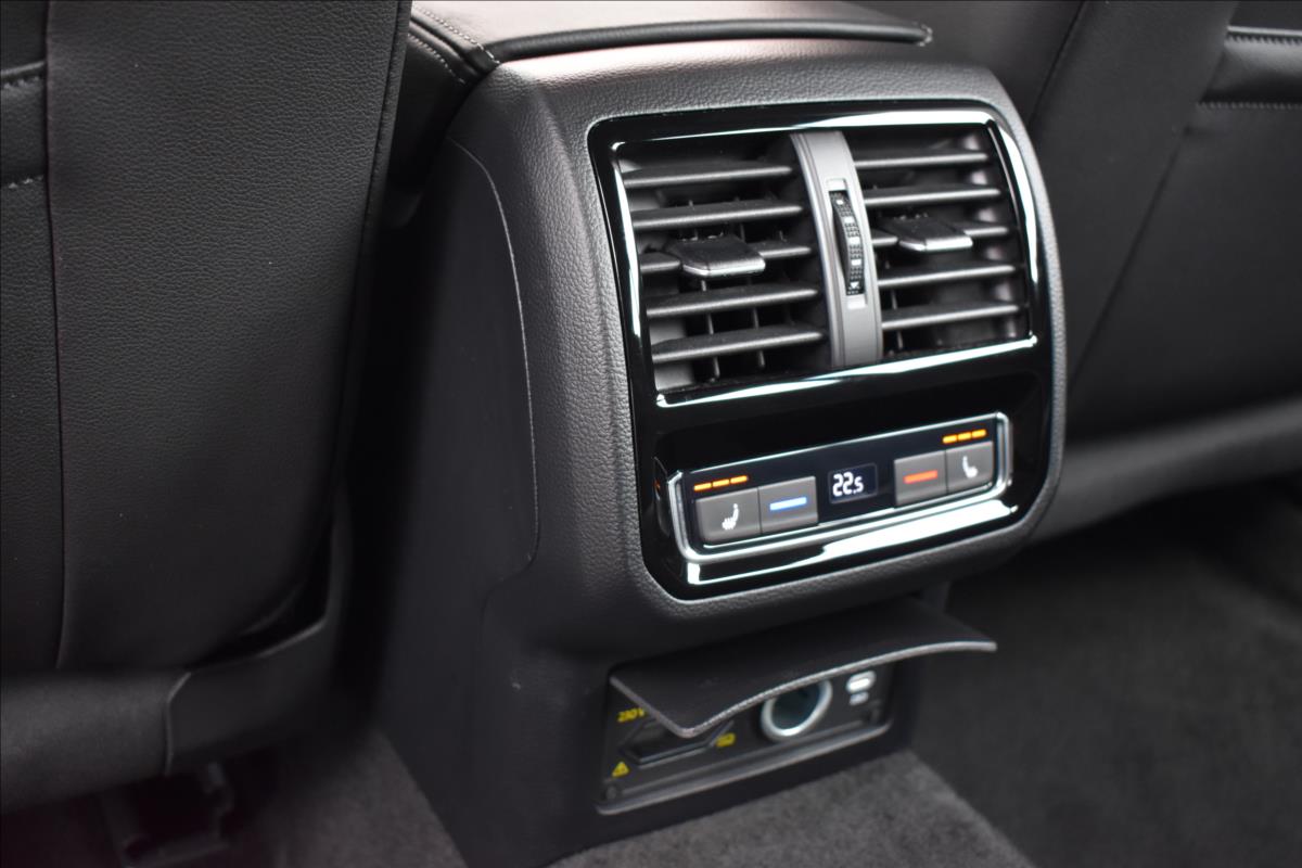 Volkswagen Arteon Shooting Brake 2,0 TDi  DSG R-Line Virtual LED ACC - 13