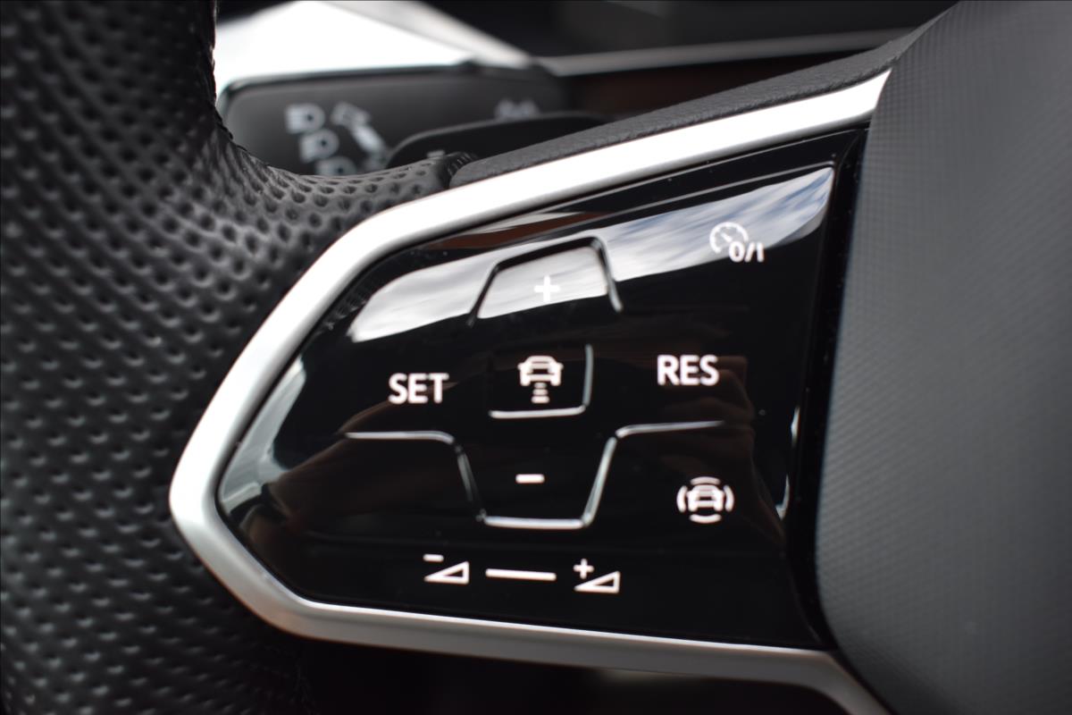 Volkswagen Arteon Shooting Brake 2,0 TDi  DSG R-Line Virtual LED ACC - 25