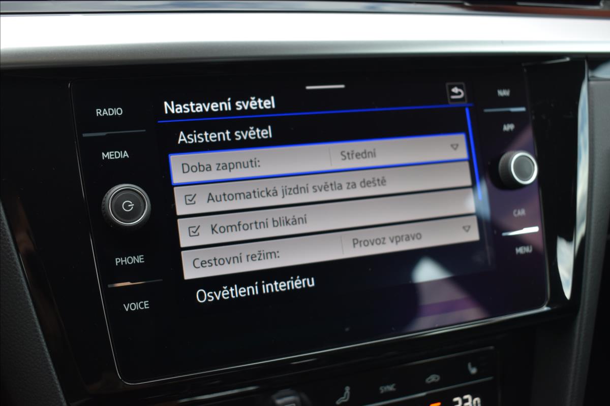 Volkswagen Arteon Shooting Brake 2,0 TDi  DSG R-Line Virtual LED ACC - 30