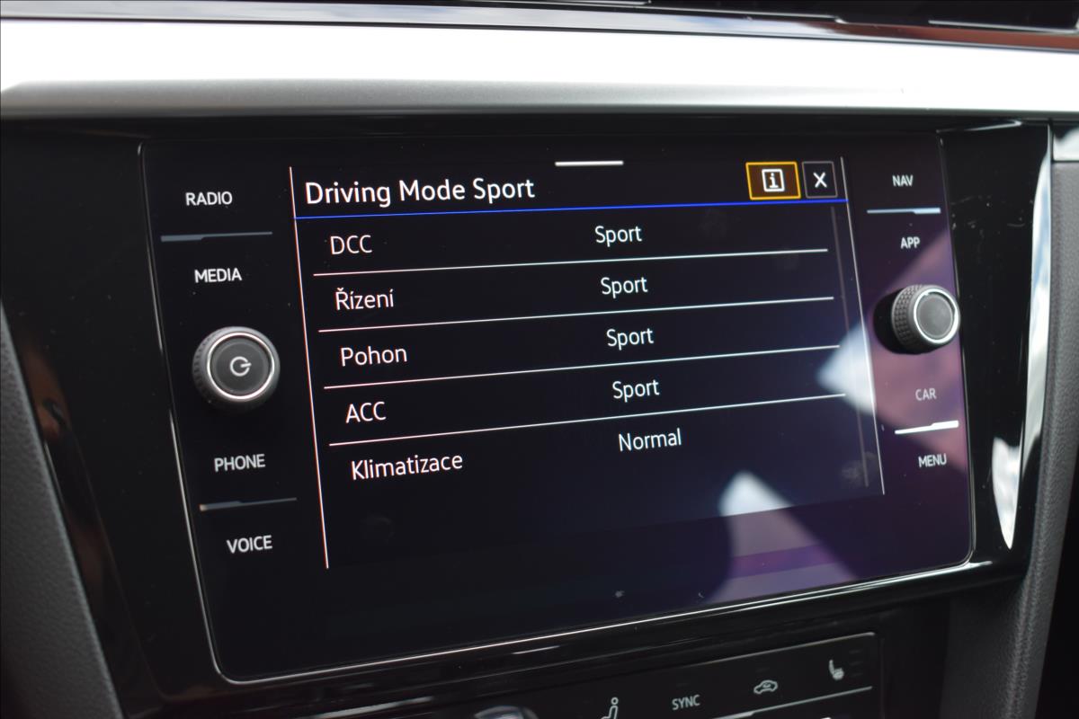 Volkswagen Arteon Shooting Brake 2,0 TDi  DSG R-Line Virtual LED ACC - 40