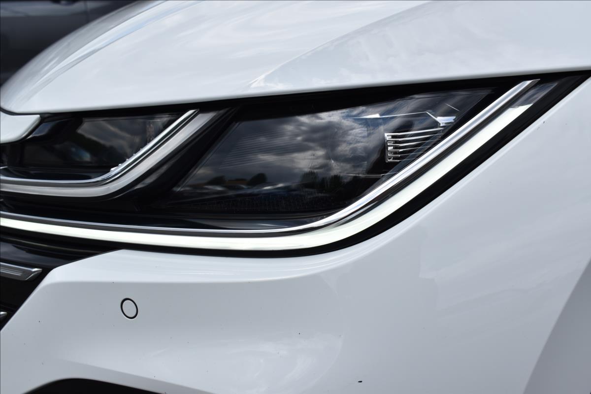 Volkswagen Arteon Shooting Brake 2,0 TDi  DSG R-Line Virtual LED ACC - 3