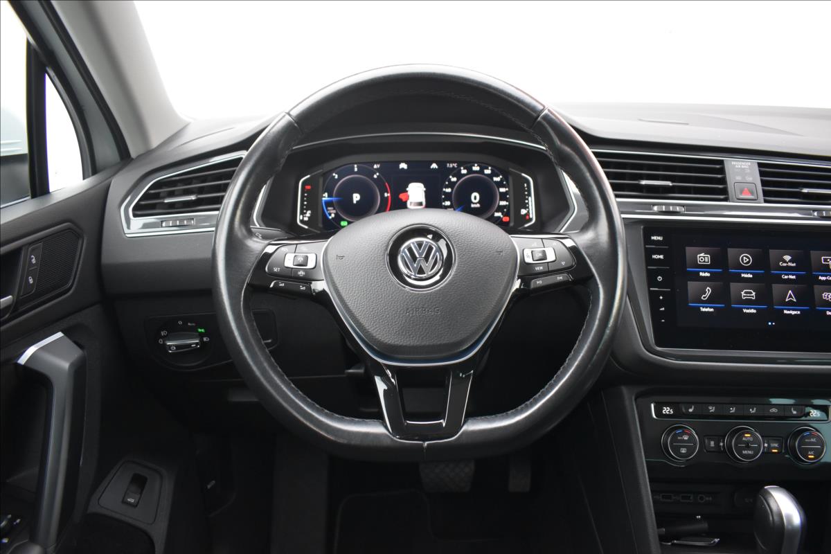 Volkswagen Tiguan 2,0 TDi  DSG 4x4 R-Line Assist Virtual - 16