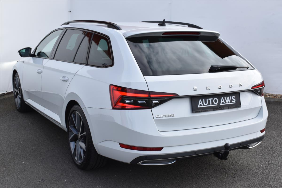 Škoda Superb 2,0 TDi  DSG Sportline Virtual Assist - 8