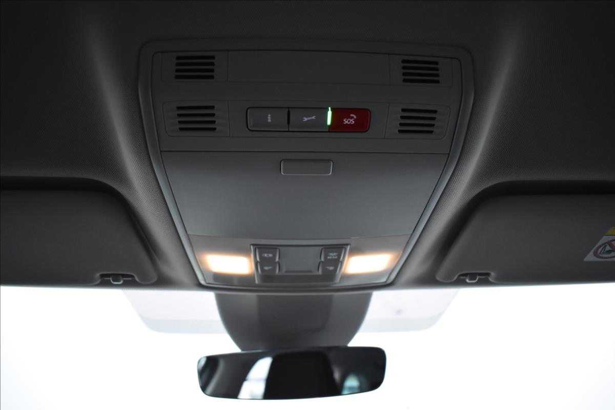 Škoda Superb 2,0 TDi  DSG Style Virtual LED Matrix - 18