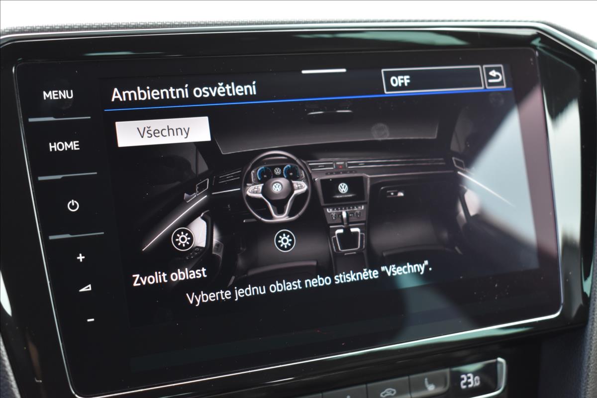 Volkswagen Passat 2,0 TDi  DSG R-Line LED Assist Virtual - 37
