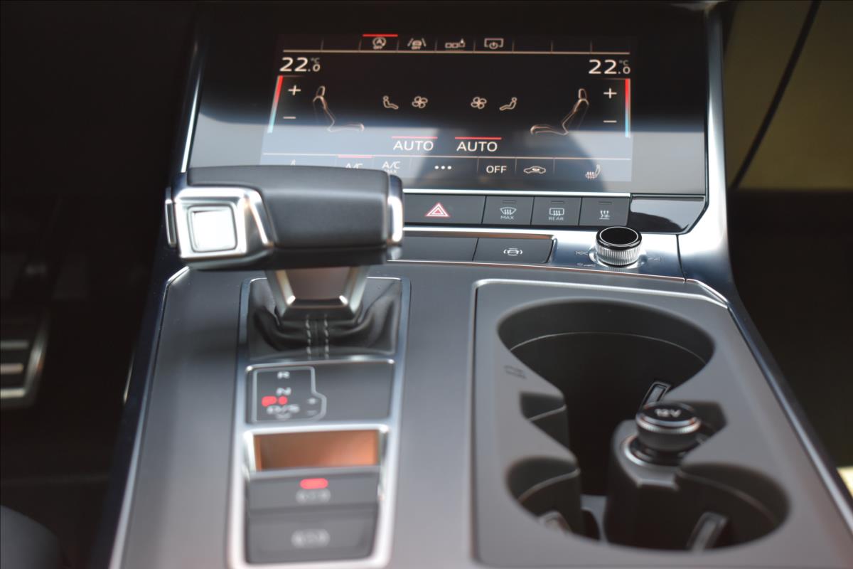Audi A6 3,0 TDi  Quattro S-Line HD LED Assist - 15
