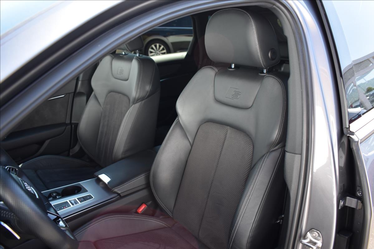Audi A6 3,0 TDi  Quattro S-Line HD LED Assist - 19