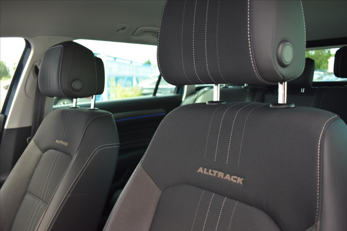 Volkswagen Passat 2,0 TSi  DSG 4x4 Alltrack LED Matrix - 22