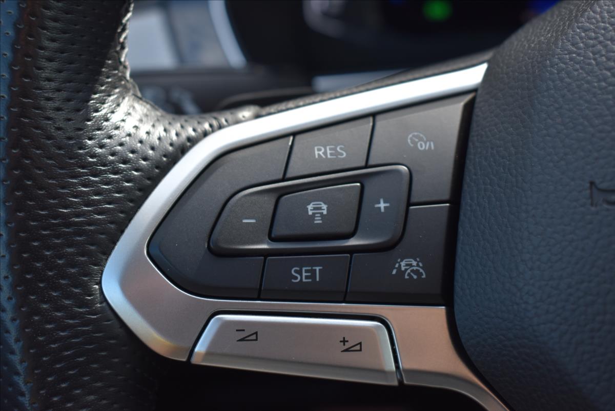 Volkswagen Passat 2,0 TSi  DSG 4x4 Alltrack LED Matrix - 25