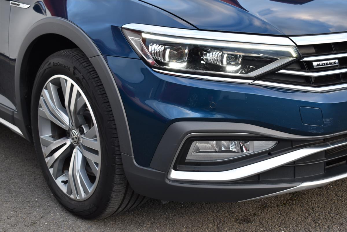 Volkswagen Passat 2,0 TSi  DSG 4x4 Alltrack LED Matrix - 2