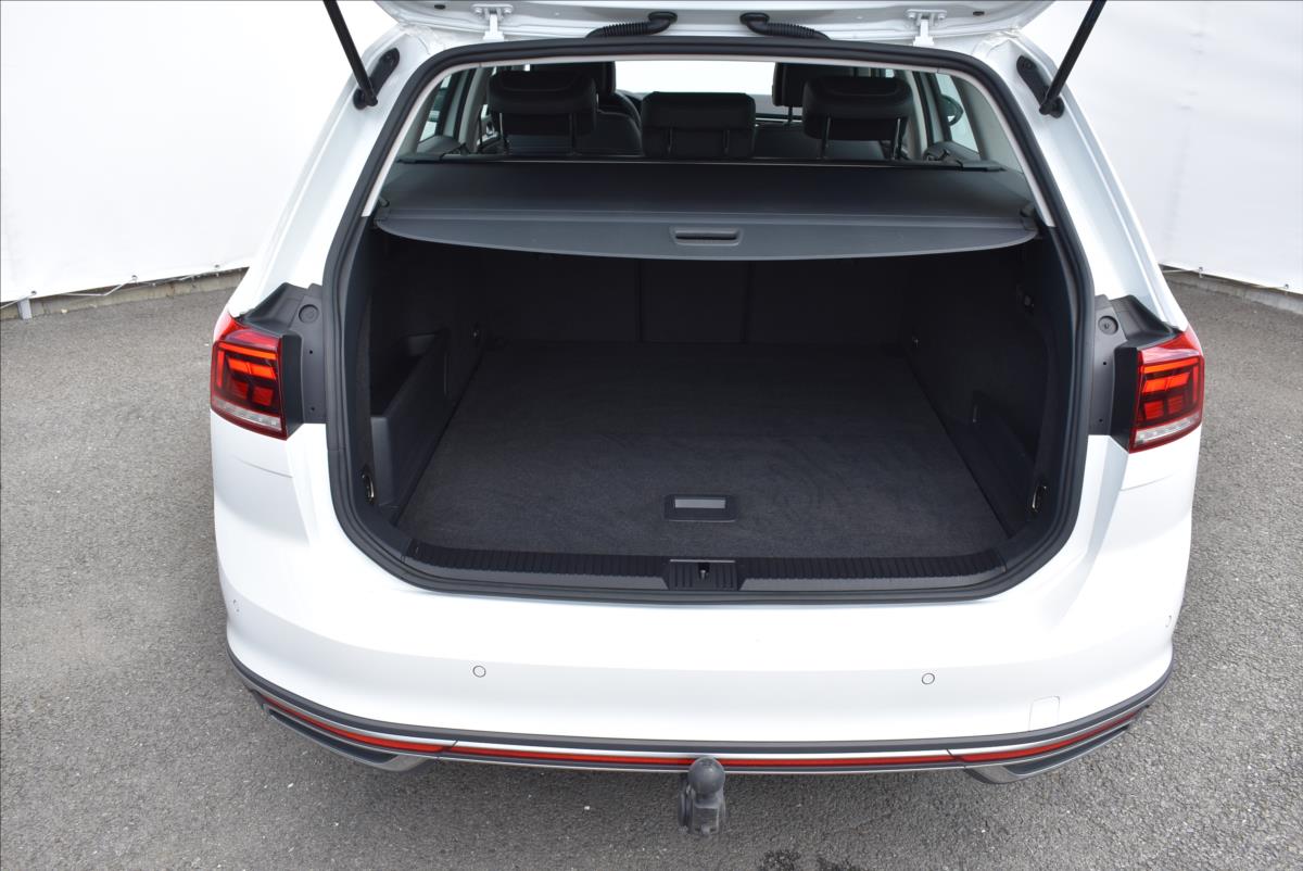 Volkswagen Passat 2,0 BiTDi  DSG 4x4 Alltrack LED Virtual - 11