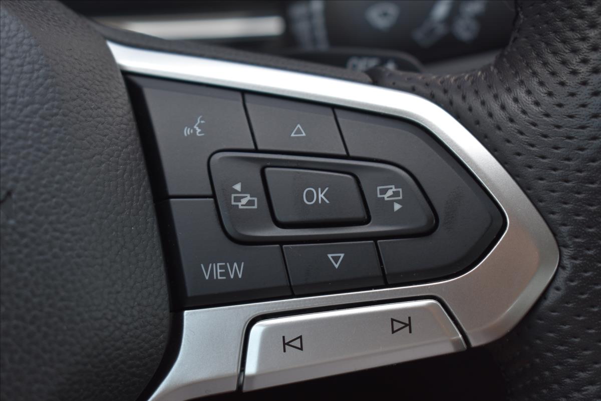Volkswagen Passat 2,0 BiTDi  DSG 4x4 Alltrack LED Virtual - 27