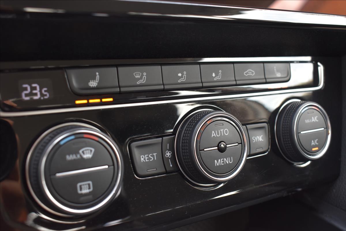 Volkswagen Passat 2,0 BiTDi  DSG 4x4 Alltrack LED Virtual - 43