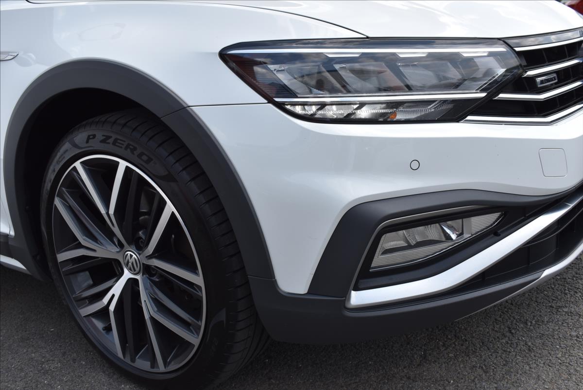 Volkswagen Passat 2,0 BiTDi  DSG 4x4 Alltrack LED Virtual - 2