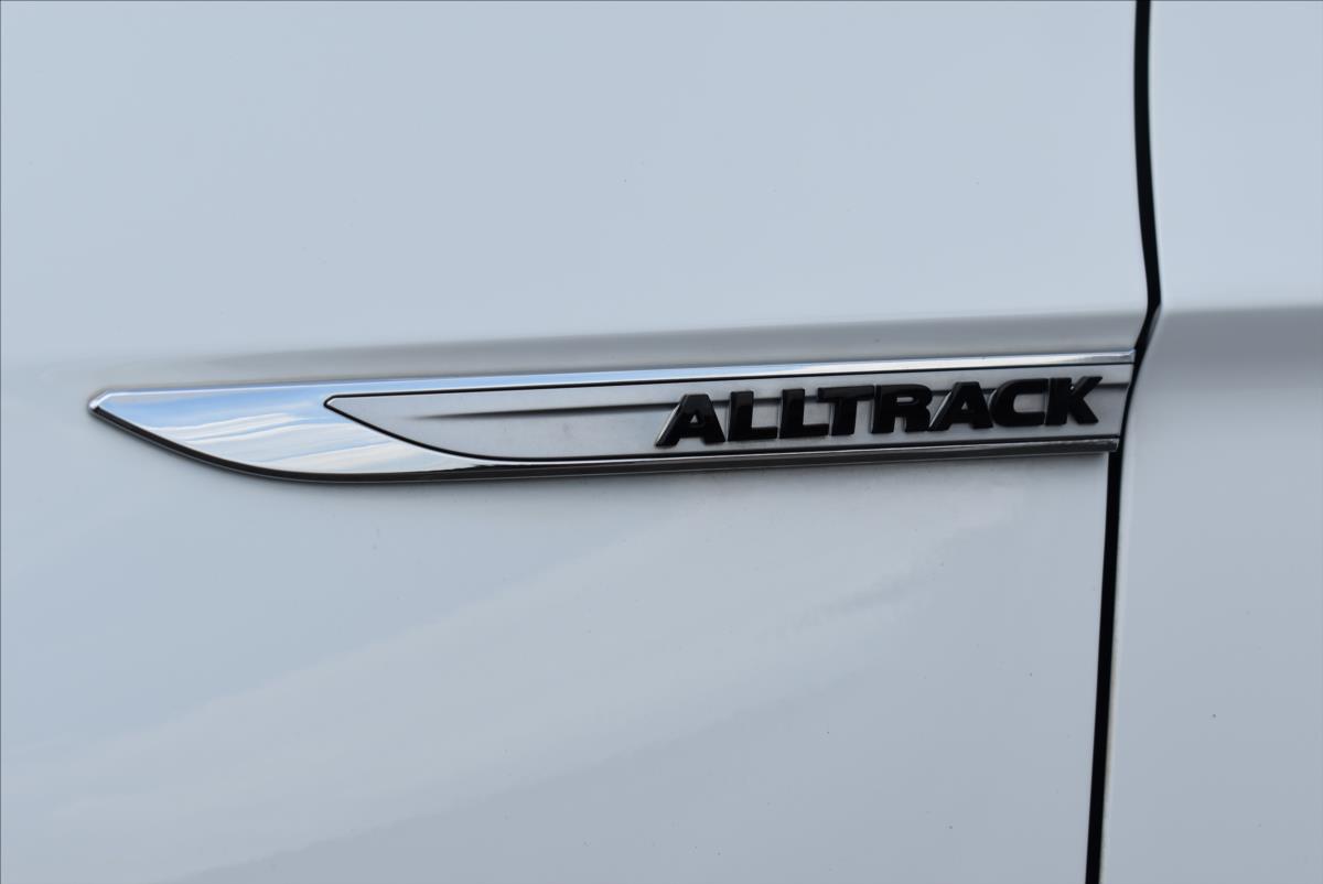 Volkswagen Passat 2,0 BiTDi  DSG 4x4 Alltrack LED Virtual - 5