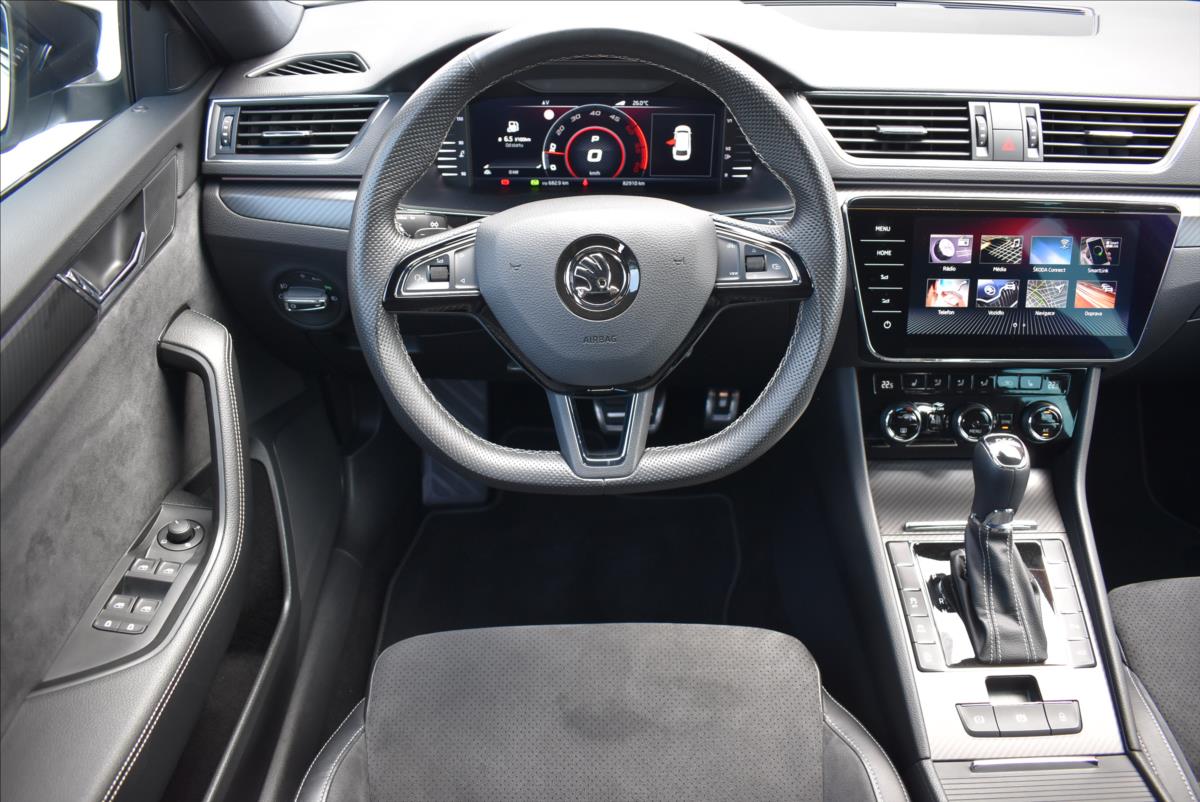Škoda Superb 2,0 TDi  DSG Sportline Virtual PDC - 16
