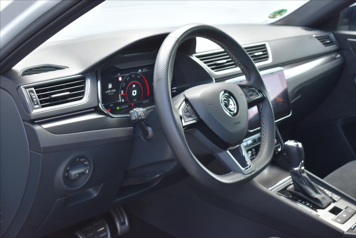Škoda Superb 2,0 TDi  DSG Sportline Virtual PDC - 22