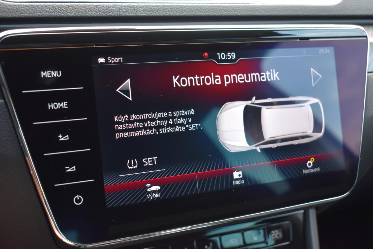 Škoda Superb 2,0 TDi  DSG Sportline Virtual PDC - 31