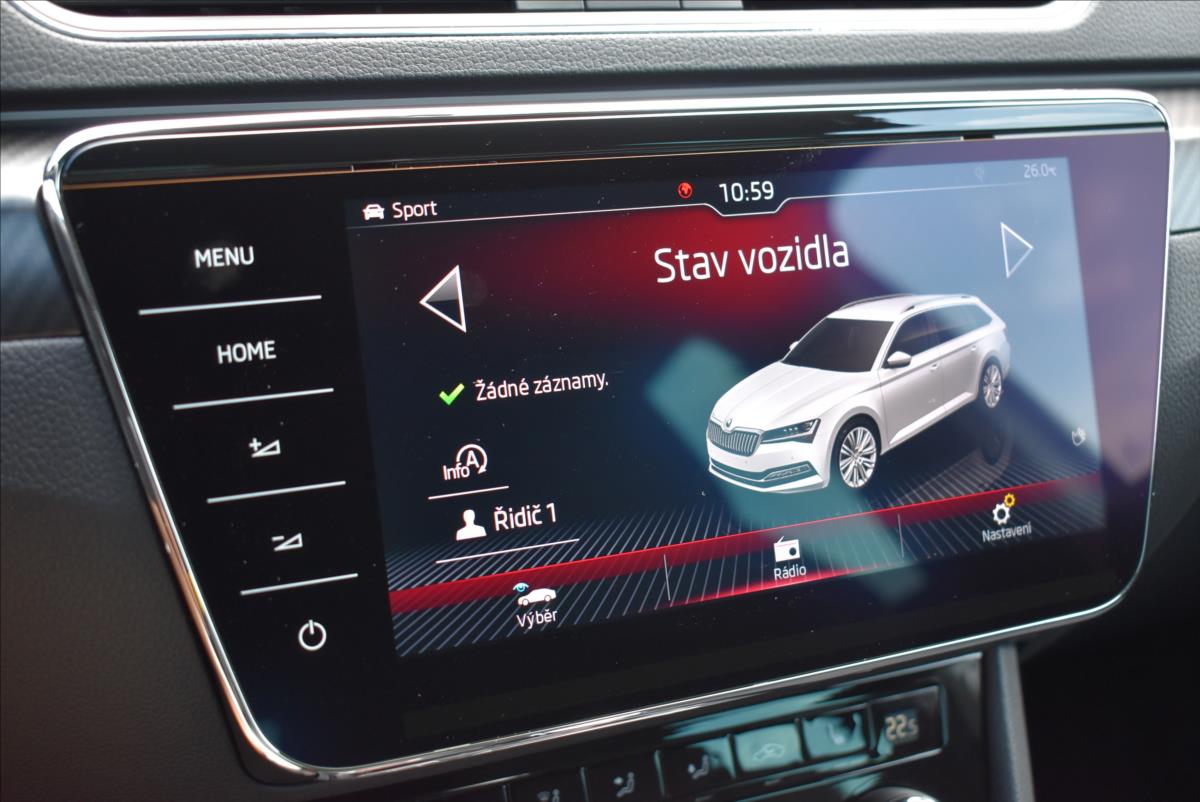 Škoda Superb 2,0 TDi  DSG Sportline Virtual PDC - 32